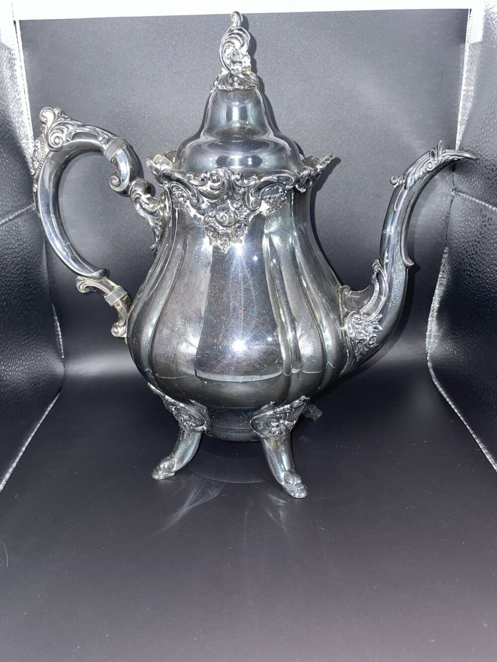 Vintage Baroque by Wallace 281 Coffee-Tea Pot Ornate Silverplate Footed